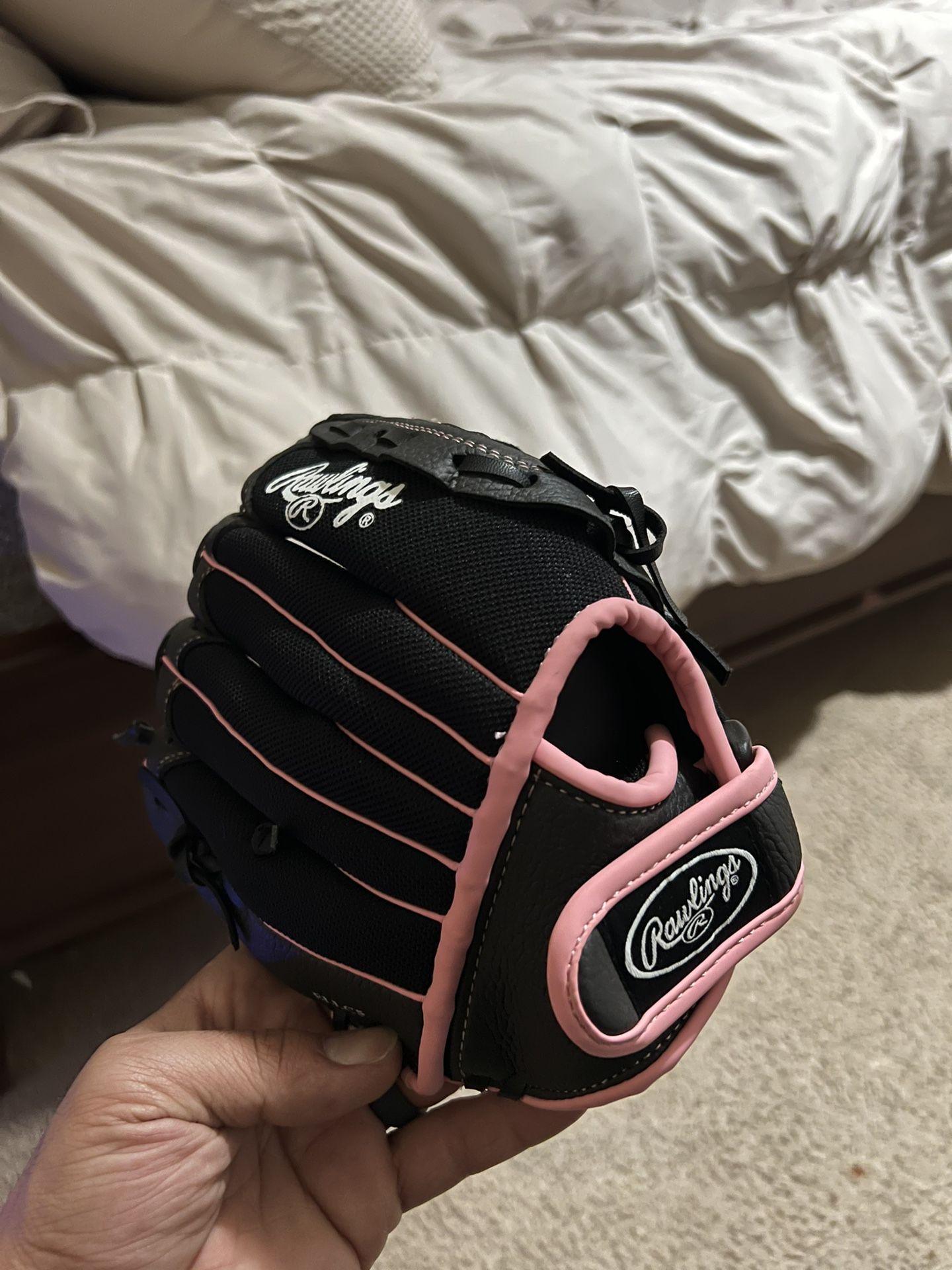 Base Ball/Softball Glove