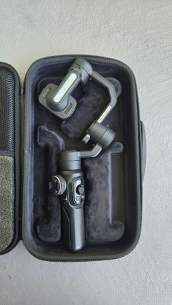 Accsoon 3-Axis Smartphone Gimbal Stabilizer with Case