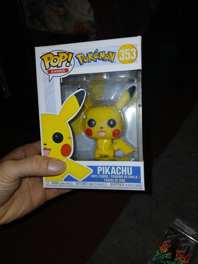 Pikachu Pokémon FUNKO POP