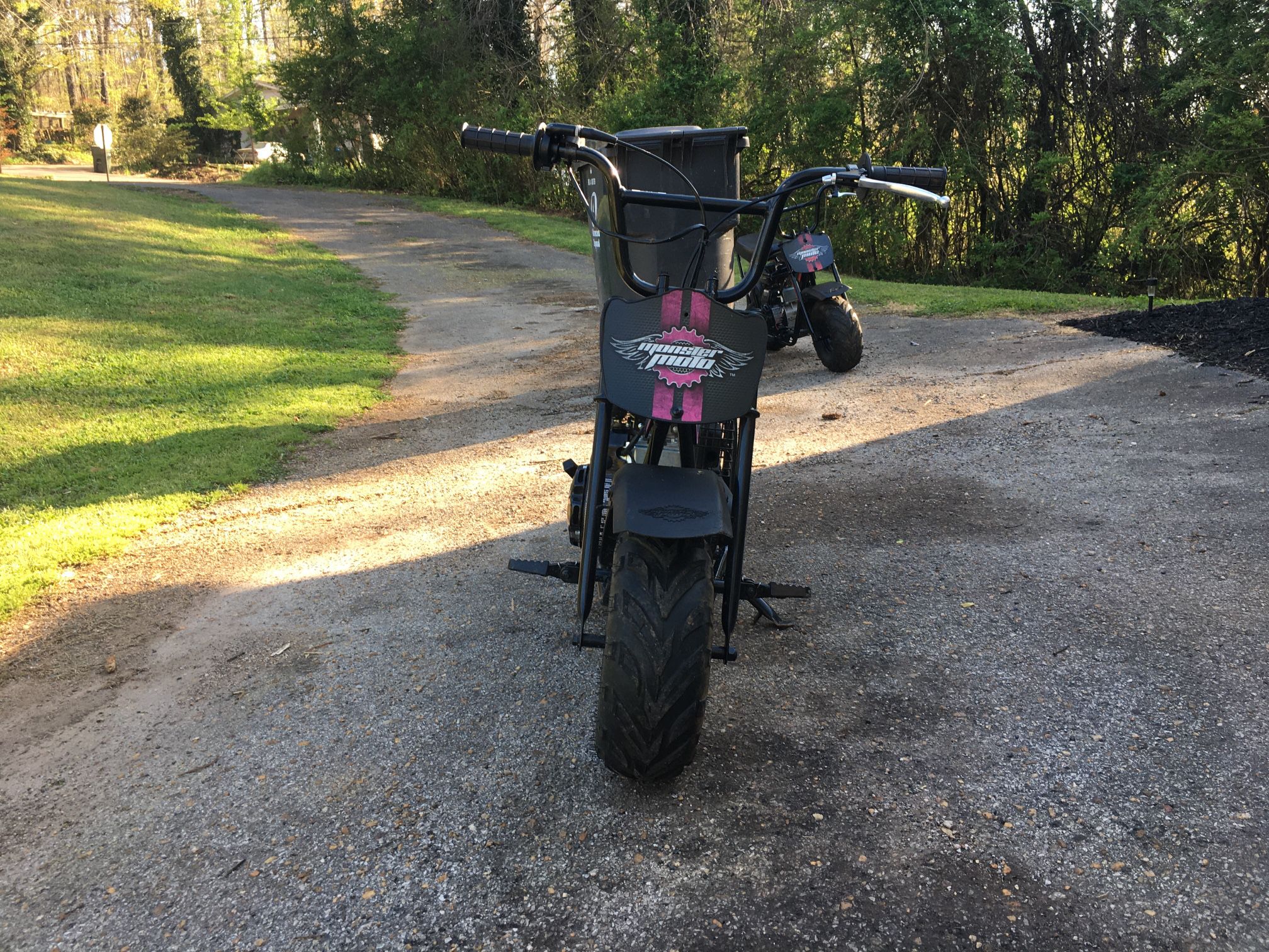 Photo Monster Moto 80cc Mini Bike