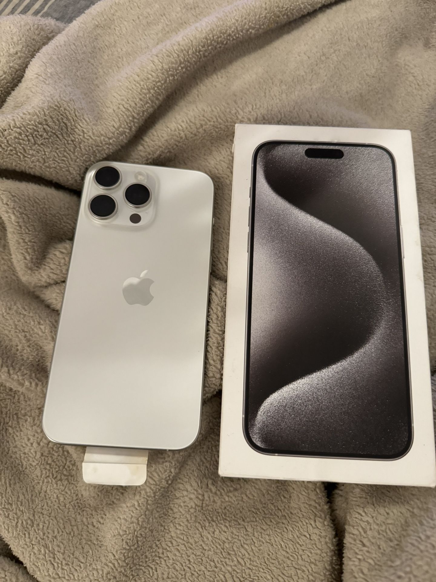 iPhone 15 Pro Max [factory Unlocked]