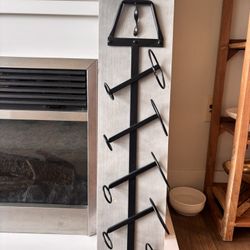 Modern wall wine rack / bottle holder - sturdy metal & solid wood base