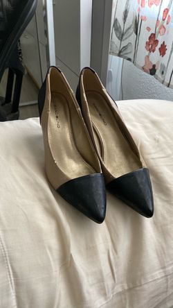 Bandolino Two-Tone Pointed Toe Heels Size 8