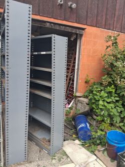 METAL SHELVING UNITS - Can Deliver