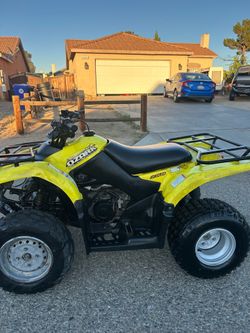 2005 Suzuki Zack 250 cc pink on hand