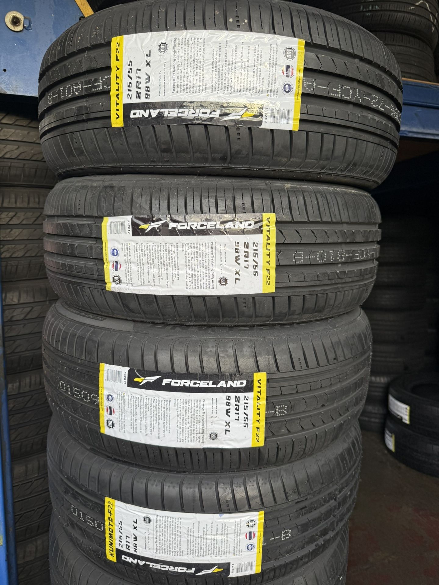 215 55 17 Vendo Un Set De Llantas Nuevas Con Garantía Marca FORCELAND