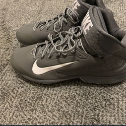 Grey Nike Baseball Cleats 