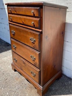 Vintage Antique 60's Bassett Furniture Country Tall Boy 4-Drawer Chest Dresser