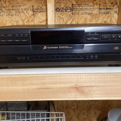 Sony 5 Disk CD Changer CDP-CE405