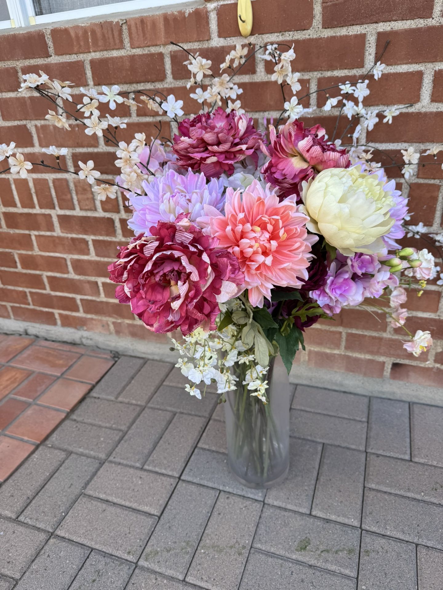Hurricane Glass Vase or Candleholder with flowers