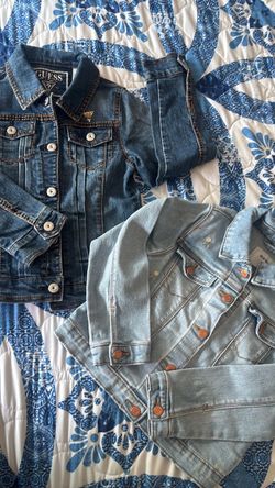 Demin jacket niña  talla 5 y 6 Marca old navy y guess