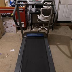 Pro Form XP trainer 580 Treadmill