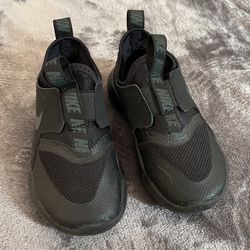 Black Kids Nike Shoes 