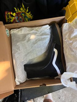 Size 11 Vans Booties Never Worn