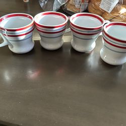 SET OF 4 MUGS OF STURBACKS COFFEE
