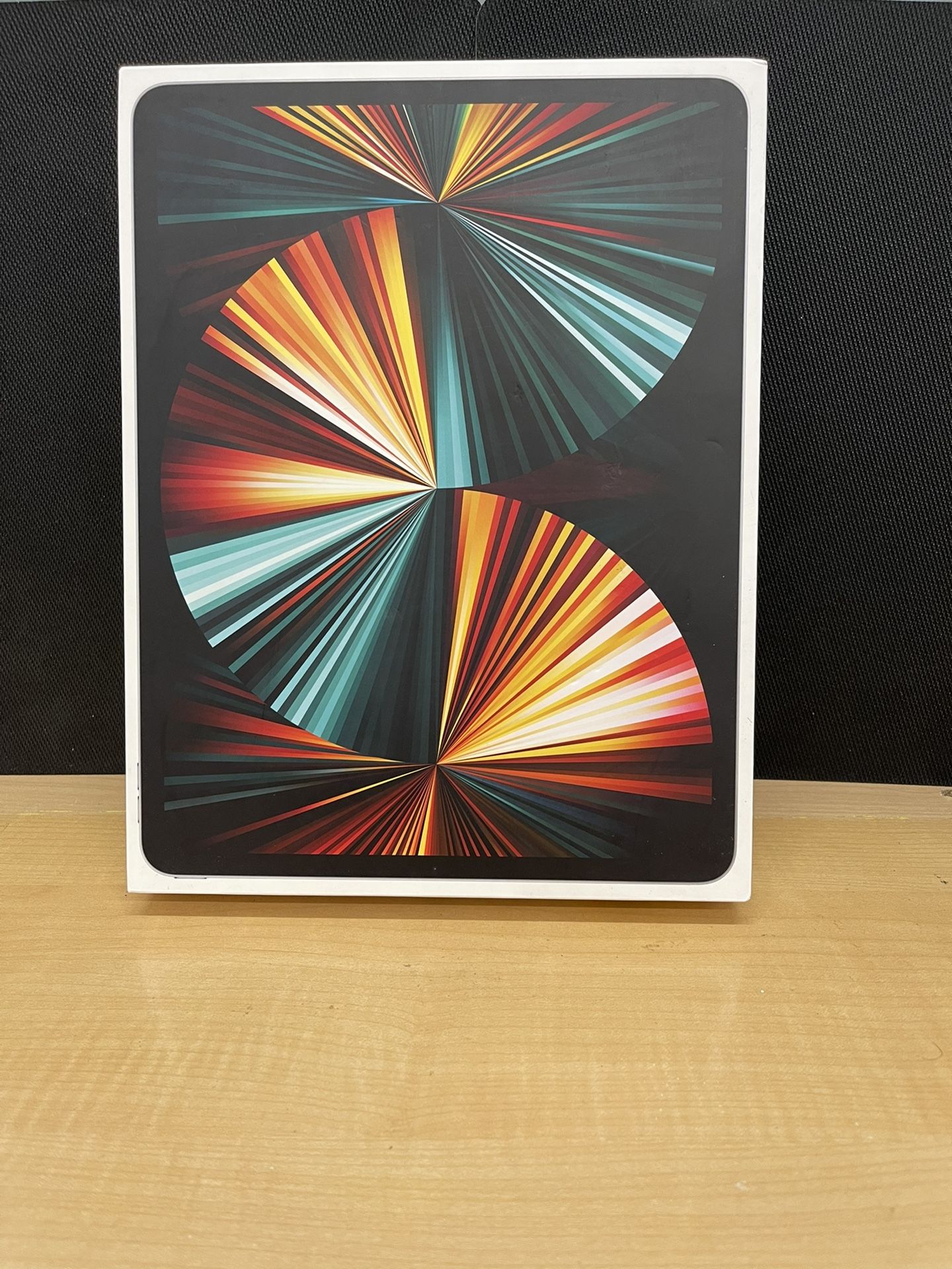 Apple iPad Pro (5th Generation) Tablet 12.9 Inch 128 GB Silver Wifi Only