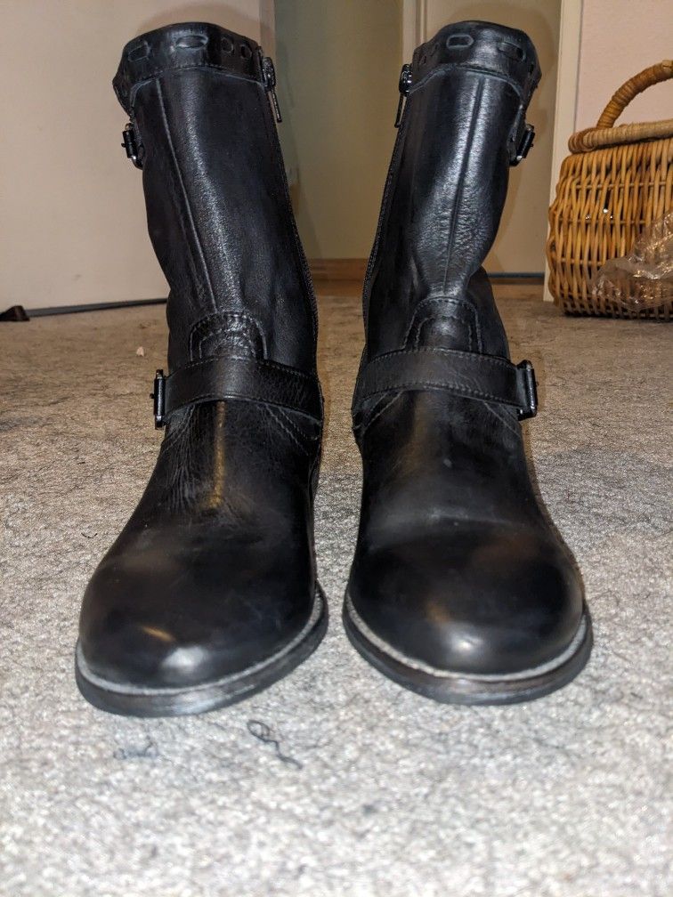 Women's J Jill Black "Groupie" Boot - Size 7 1/2 M