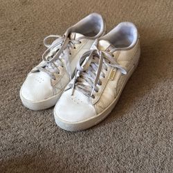 Puma Women’s White Tennis Shoes 