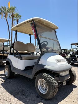 Clearance Pricing – 2017 Lifted 4-Passenger Club Car Precedents Lead Acid