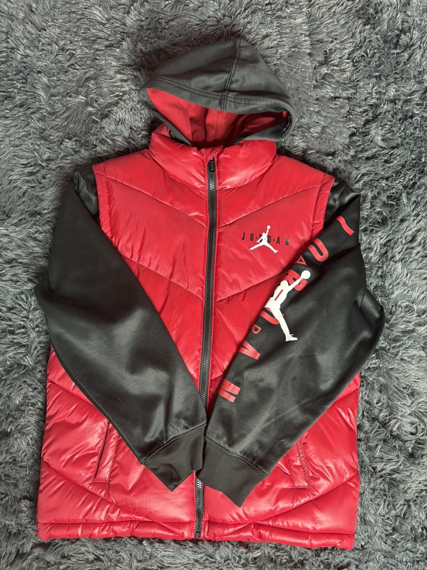 Jordan air red and black jacket vest boys size large 12-14 years