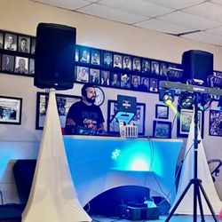 2 Jbl Speakers 2000wats Each Still New