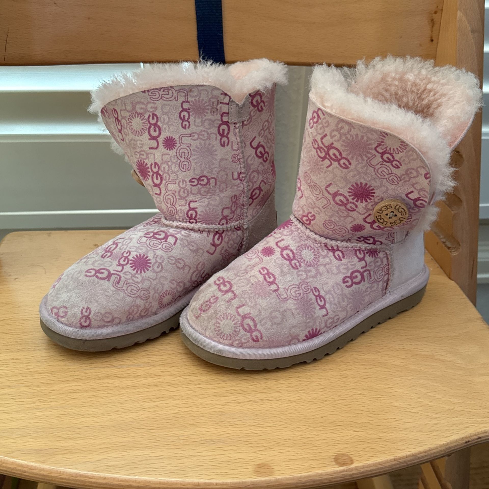 Uggs Little Girl Fur Boots. Size 13