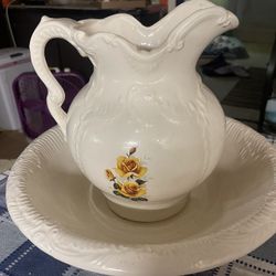 Rare Vintage Large Ceramic Pitcher  /W  Washbasin Bowl