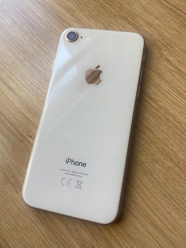 iPhone 8 64Gb Unlocked Excellent Condition like new