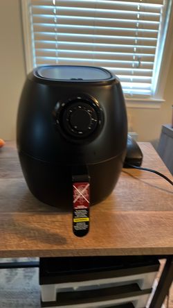 Black Air Fryer with Dial Control