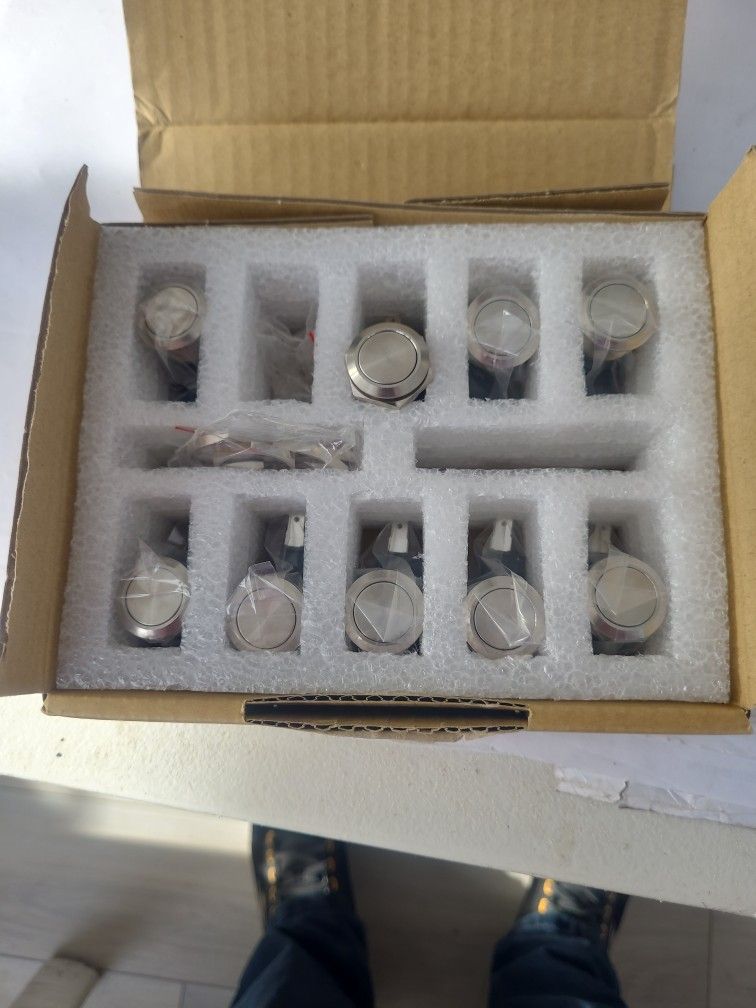 TE Conectivity Switches