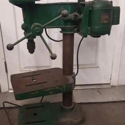 Bench Top Walker Turner Drill Press 