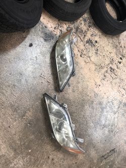 2012 Scion head lights oem 120 obo