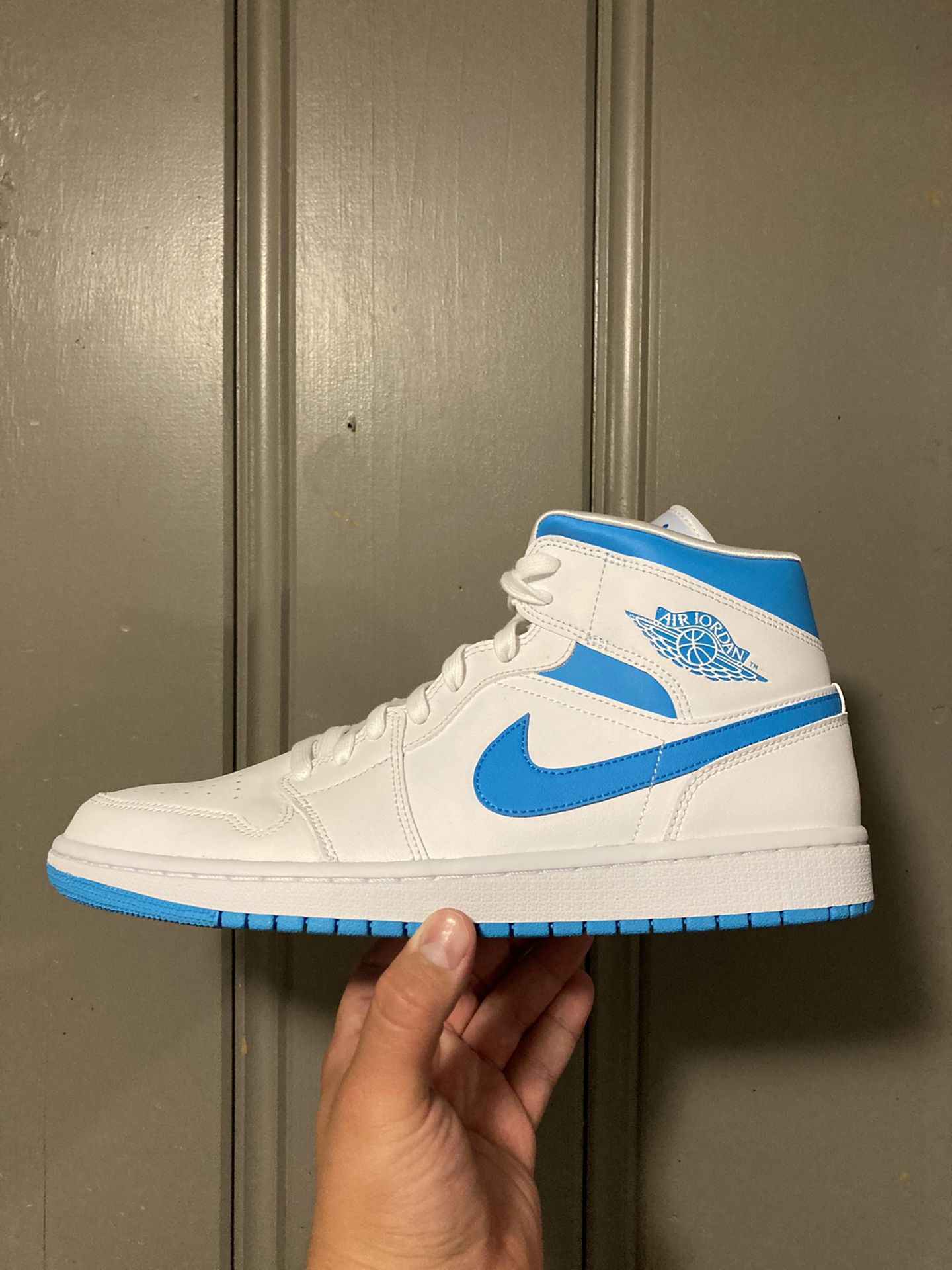 Jordan 1 retro mid. “North Carolina blue” size (12) in woman’s. (10.5) in men’s. DS(New) factory laced. $175. Picked up in Providence.