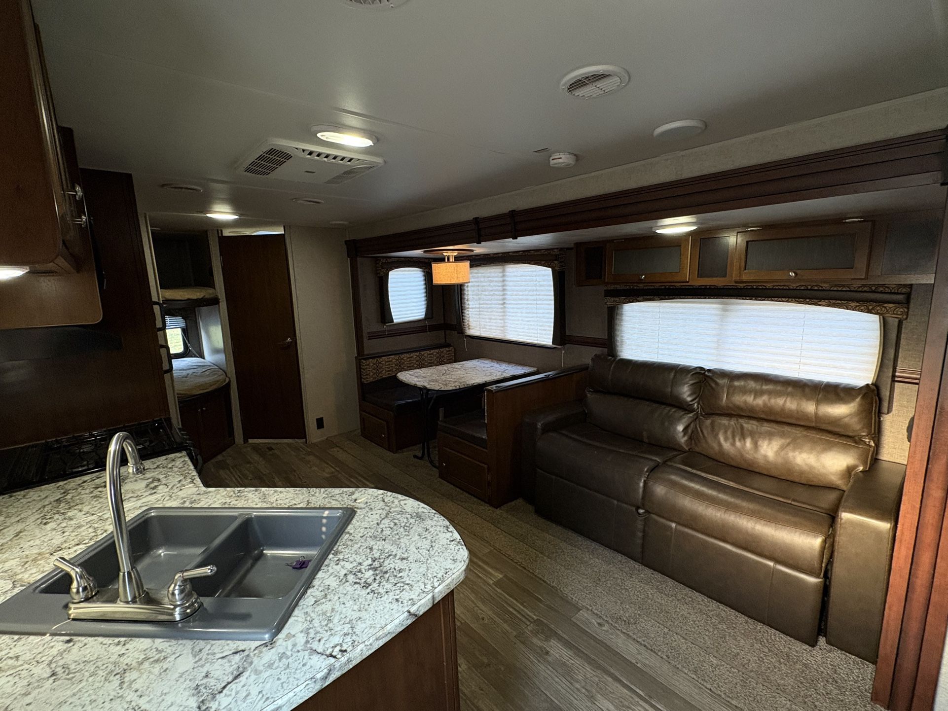 2017 Trailer Runner Travel Trailer 