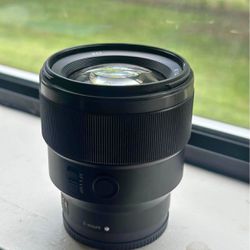 SONY FE 1.8 85mm Lens 