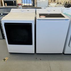 LG SET 5.0 Cu Ft Washer And Dryer 7.3 Cu Ft Gas
