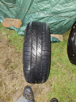 1 used tire p195/65R14 88H  M&S
