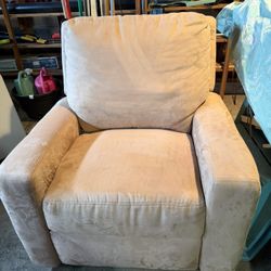 Dania Recliner 
