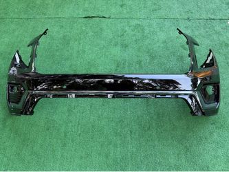 GMC Yukon Front Bumper Delantero 2025 2026
