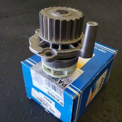 VOLKSWAGEN / AUDI WATER PUMP.... BRAND NEW....