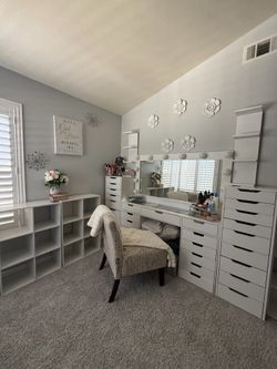 Vanity set of 10 pieces