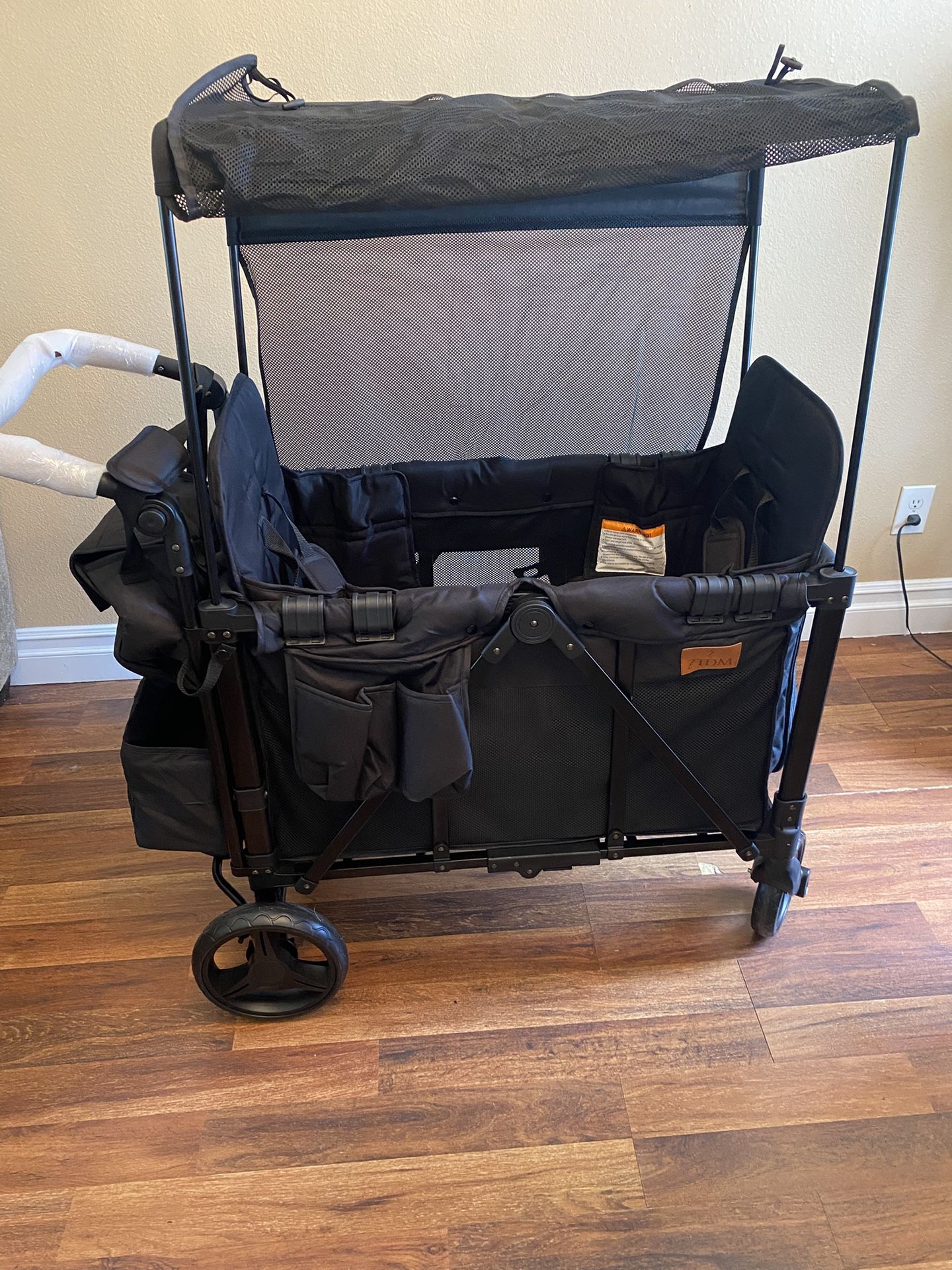 TWO HIGH SETS STROLLER AND WAGON BRAND NEW 🧒🧒👶
