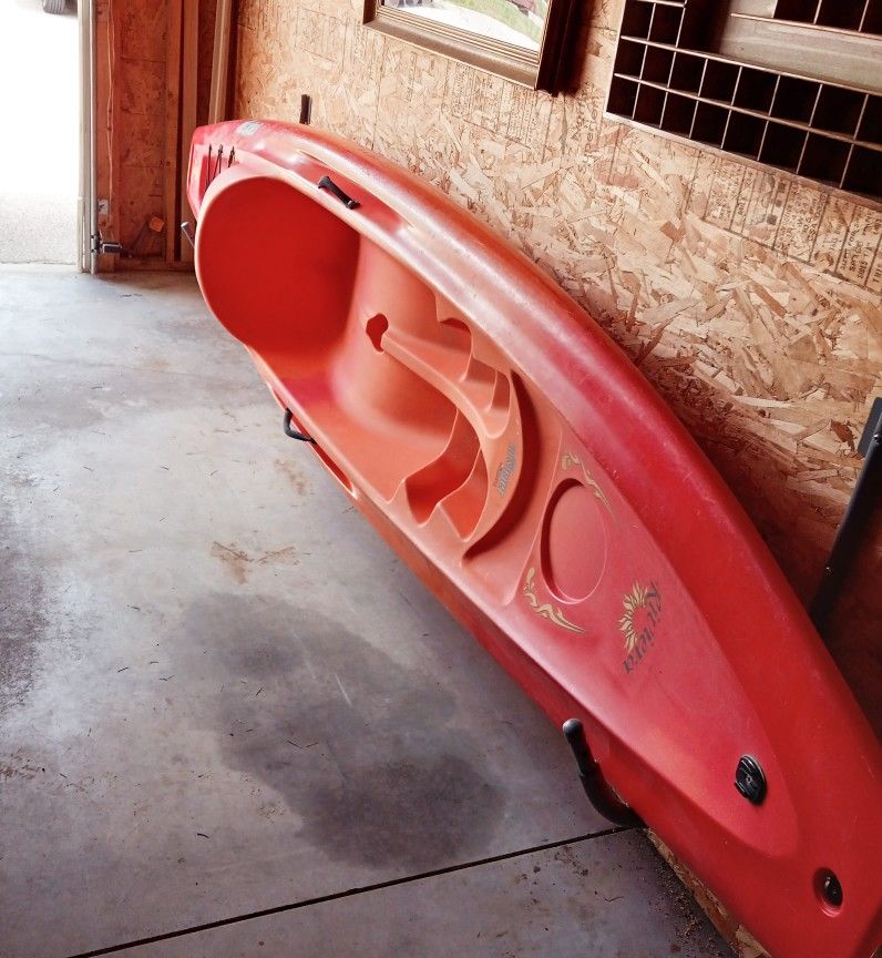 Jackson GoPro Riviera Kayak for Sale in Richland Center, WI OfferUp