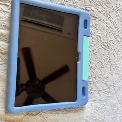 Amazon Fire HD 8 Kids Edition Tablet (10th Gen) – Excellent Condition