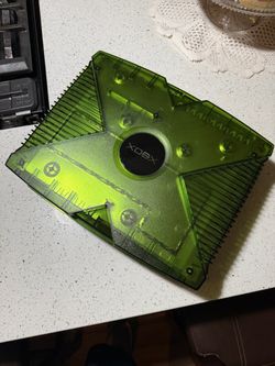 Original Xbox halo edition with 11k games