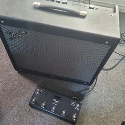 Fender Gtx100 with Pedalboard