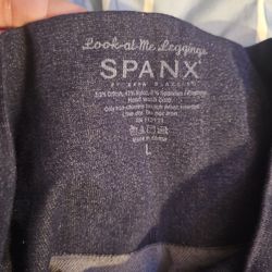 NEW SPANX "Look at Me Now" seamless leggings in a size Large-$78