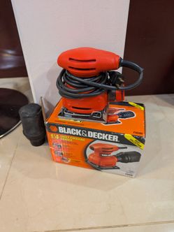Black & Decker FS500 1/4 Sheet Finishing Sander