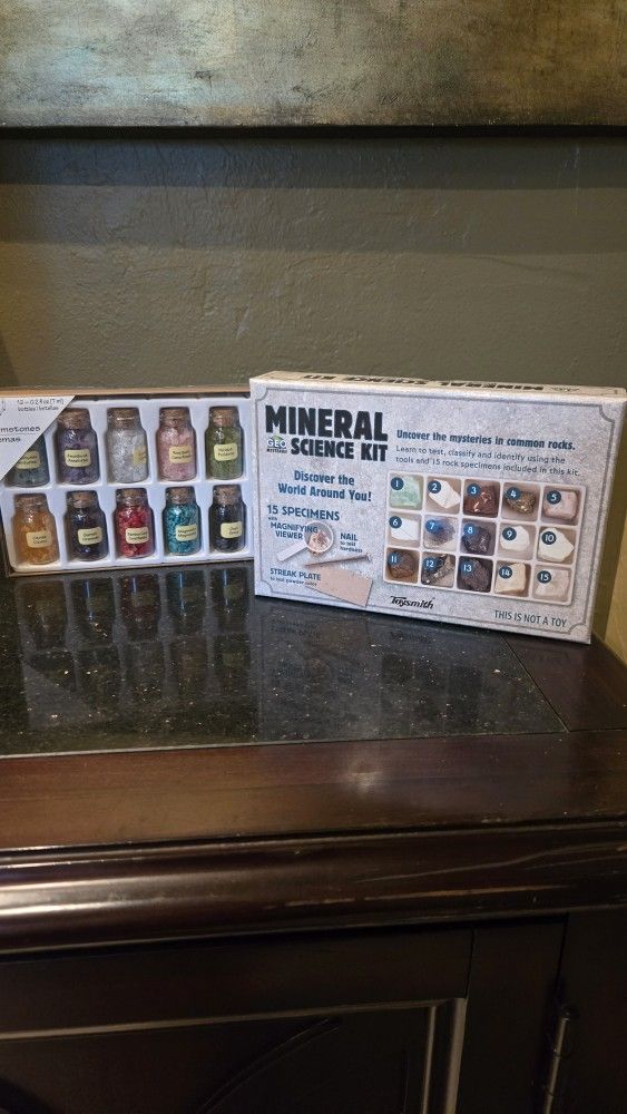 Mineral Kit / Bottled Gemstone Chips