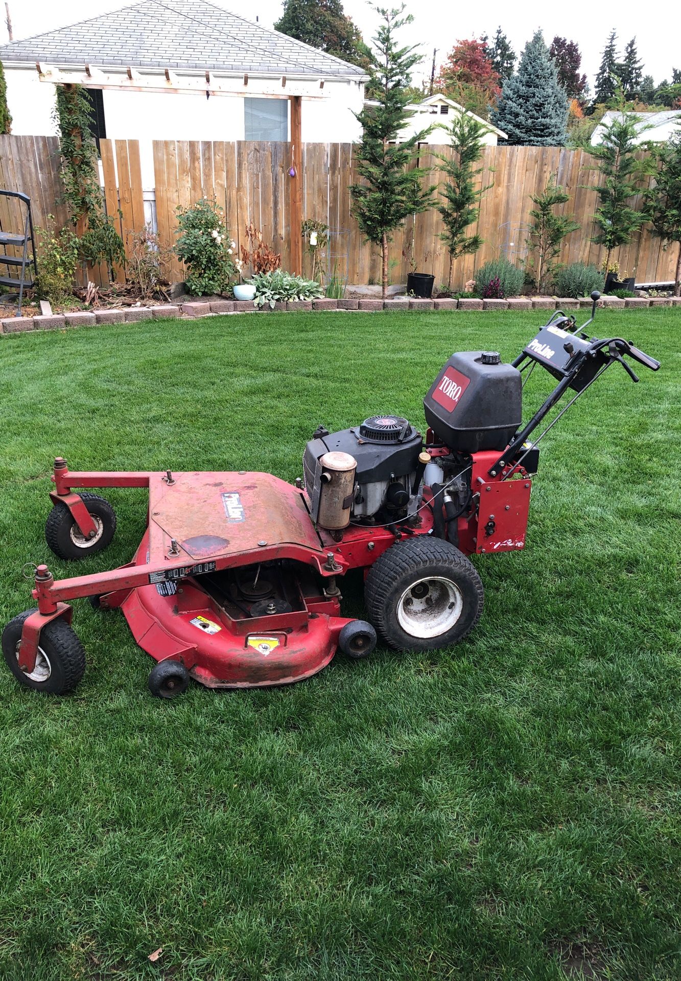Toro ProLine Hydro 44” Commercial Mower for Sale in Auburn, WA OfferUp